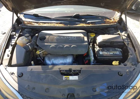 2015 Chrysler 200 Limited from USA, damaged, VIN 1C3CCCAB4FN731021